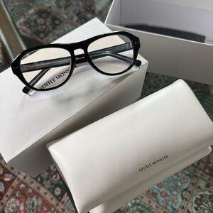 Gentle Monster Black OAA